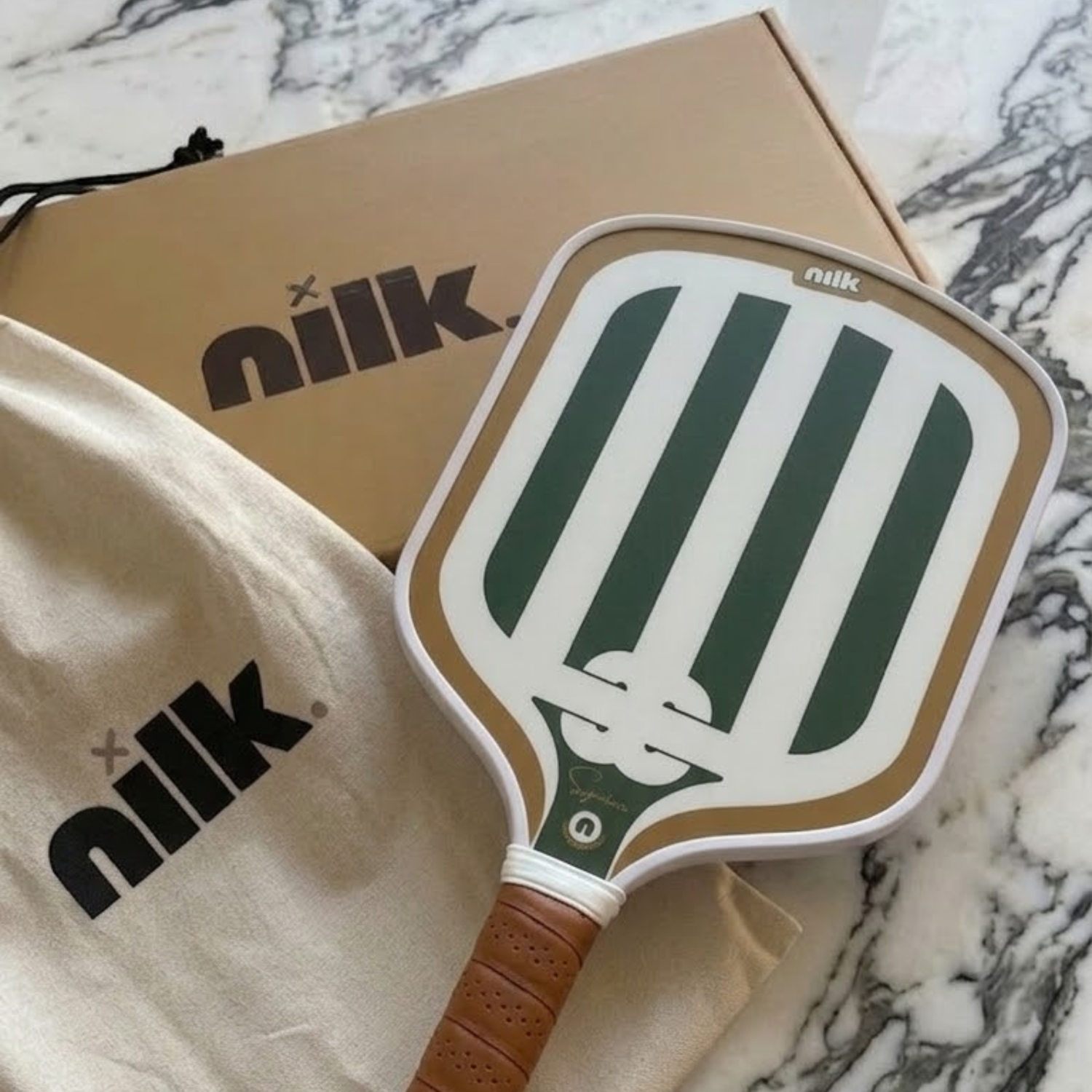 Green Matcha | Raquette de pickleball NILK Signature - Idéale pour les joueurs de niveau intermédiaire